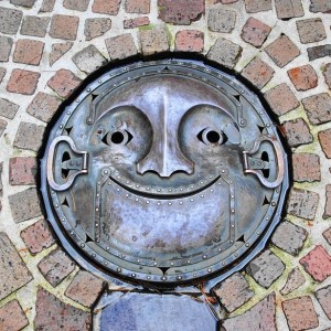 painted manhole covers in Japan, street art in asia